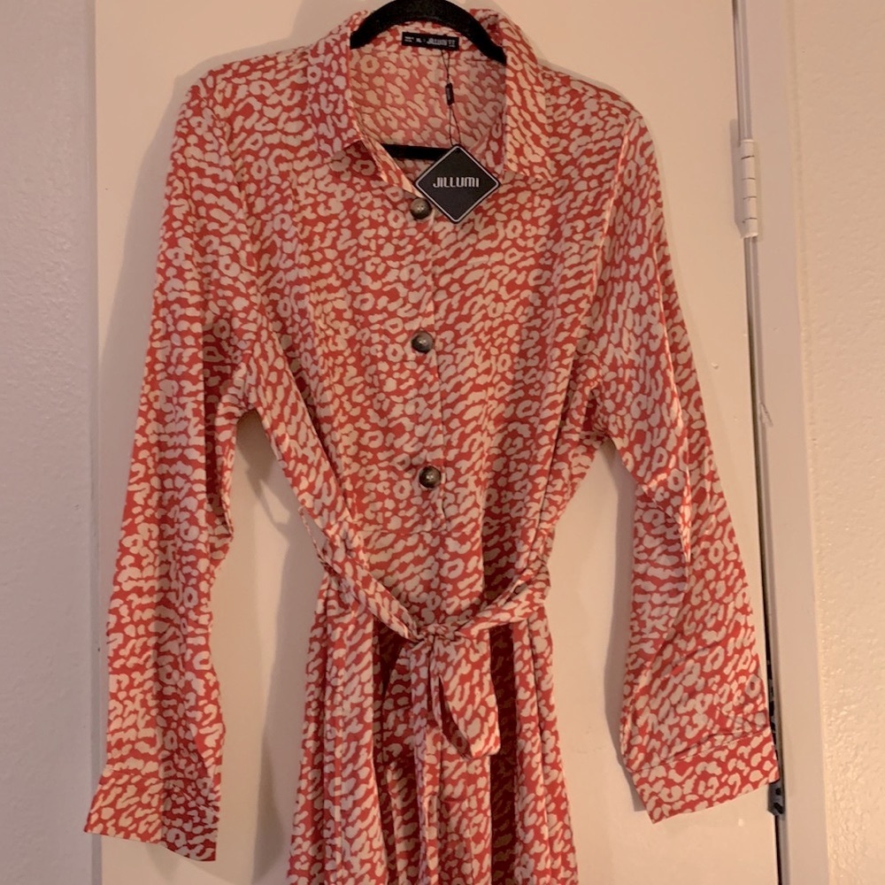 Dress 👗🧡🤍